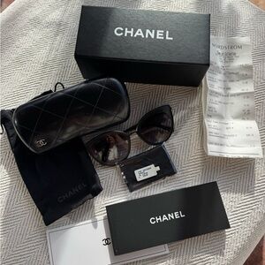 CHANEL Cat Eye Black Sunglasses Quilted case